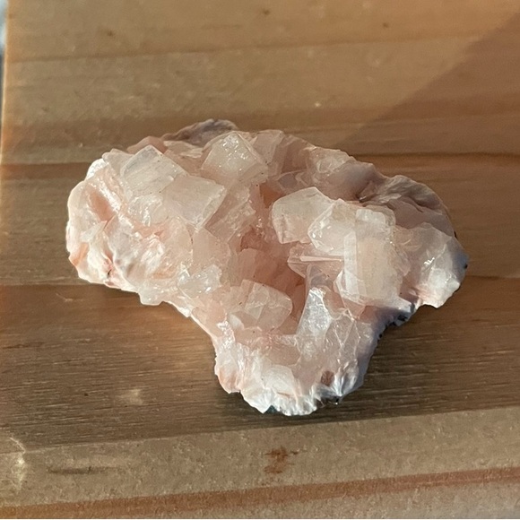 🌸 Pink Heulandite Crystal - Picture 9 of 12